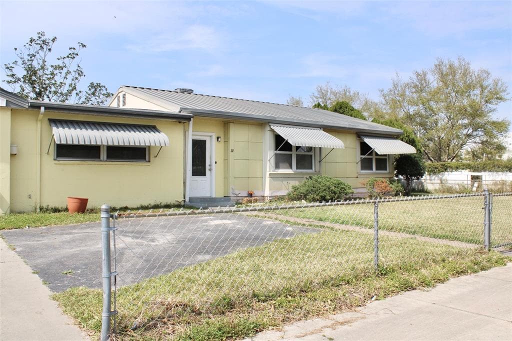 22 N FREDRICA AVENUE CLEARWATER, FL 33755