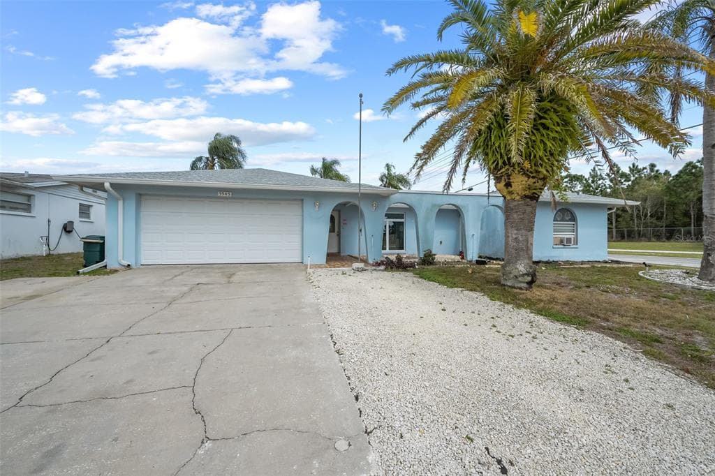 5945 OTIS DRIVE NEW PORT RICHEY, FL 34652