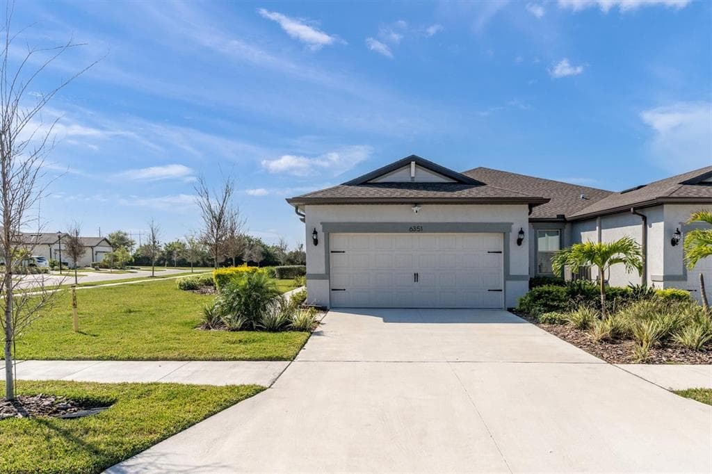 6351 CLIVEDEN COURT APOLLO BEACH, FL 33572