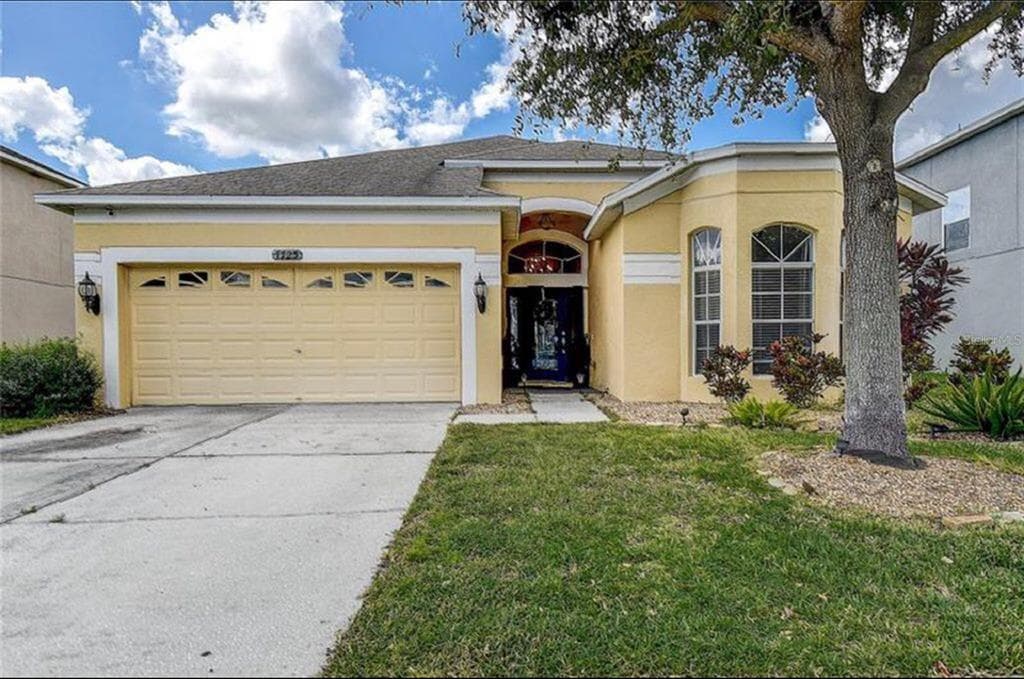 7723 SEAFIELD LANE WESLEY CHAPEL, FL 33545