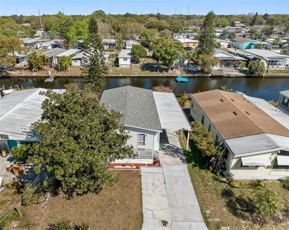5823 COVENTRY DRIVE TAMPA, FL 33615