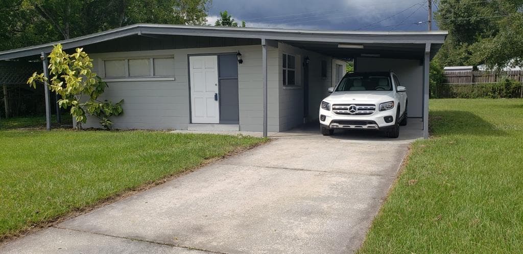 1406 LONGWOOD LOOP TAMPA, FL 33619