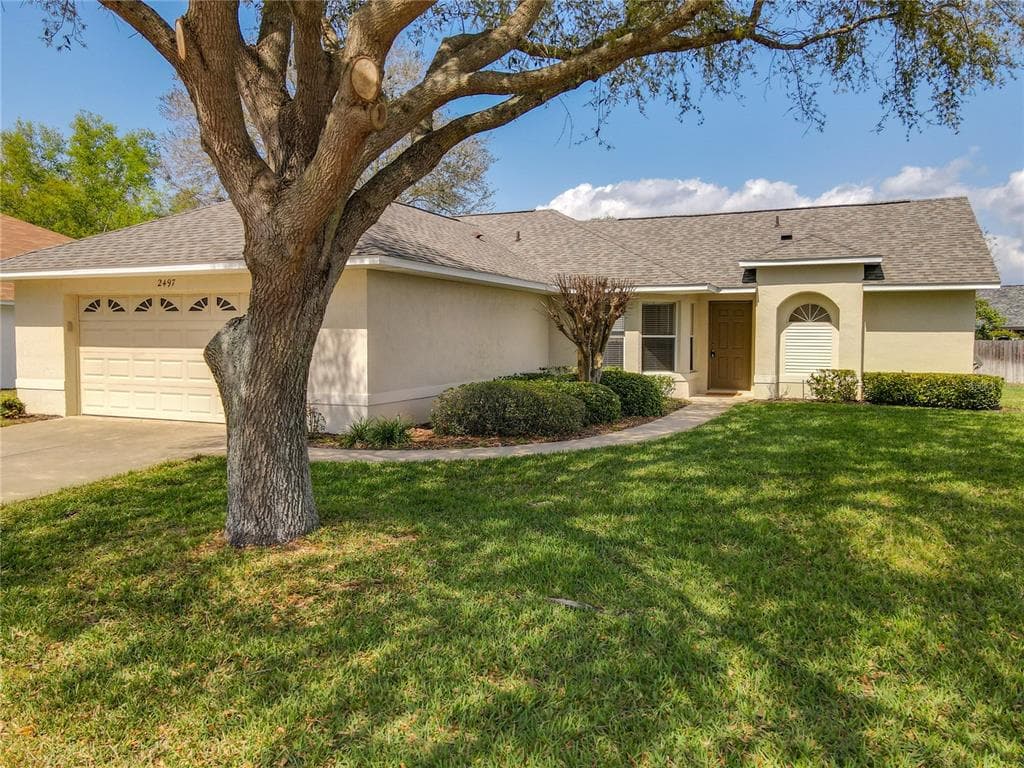 2497 W MOONLIGHT LANE EUSTIS, FL 32726