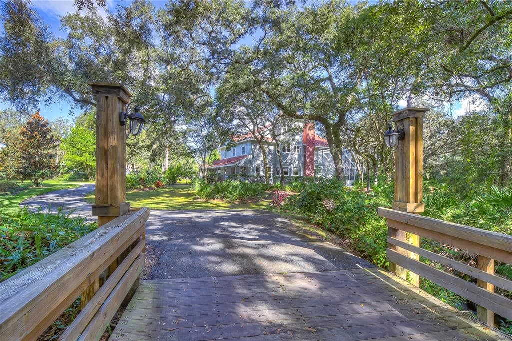 7921 LAKE SAINT JAMES LANE ODESSA, FL 33556