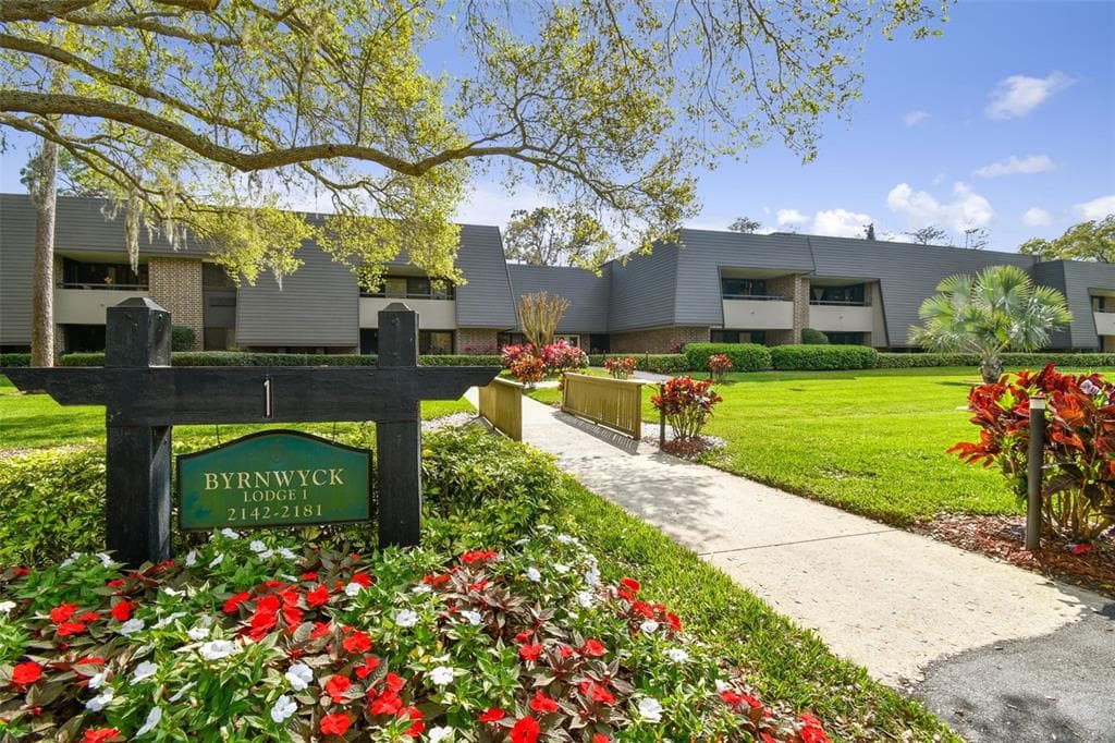 36750 US HIGHWAY 19 N UNIT 5211 PALM HARBOR, FL 34684