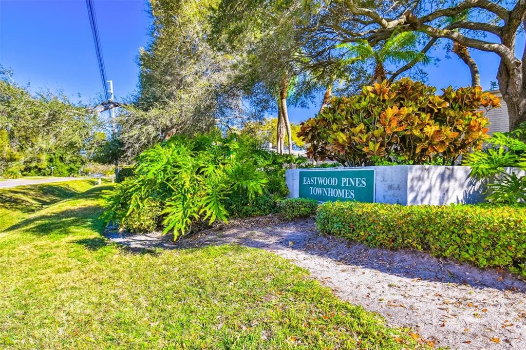 2960 PINE CONE CIRCLE UNIT 55 CLEARWATER, FL 33760