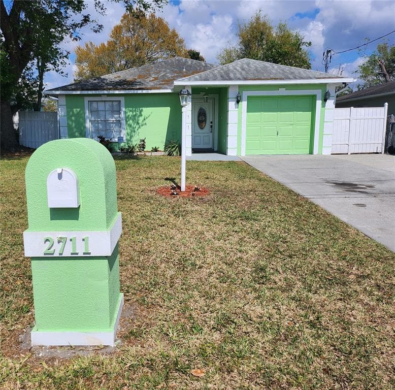 2711 W PALMETTO ST