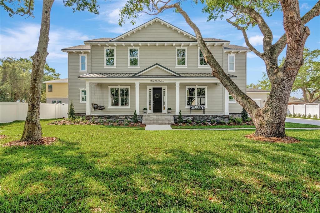 3418 W COACHMAN AVENUE TAMPA, FL 33611