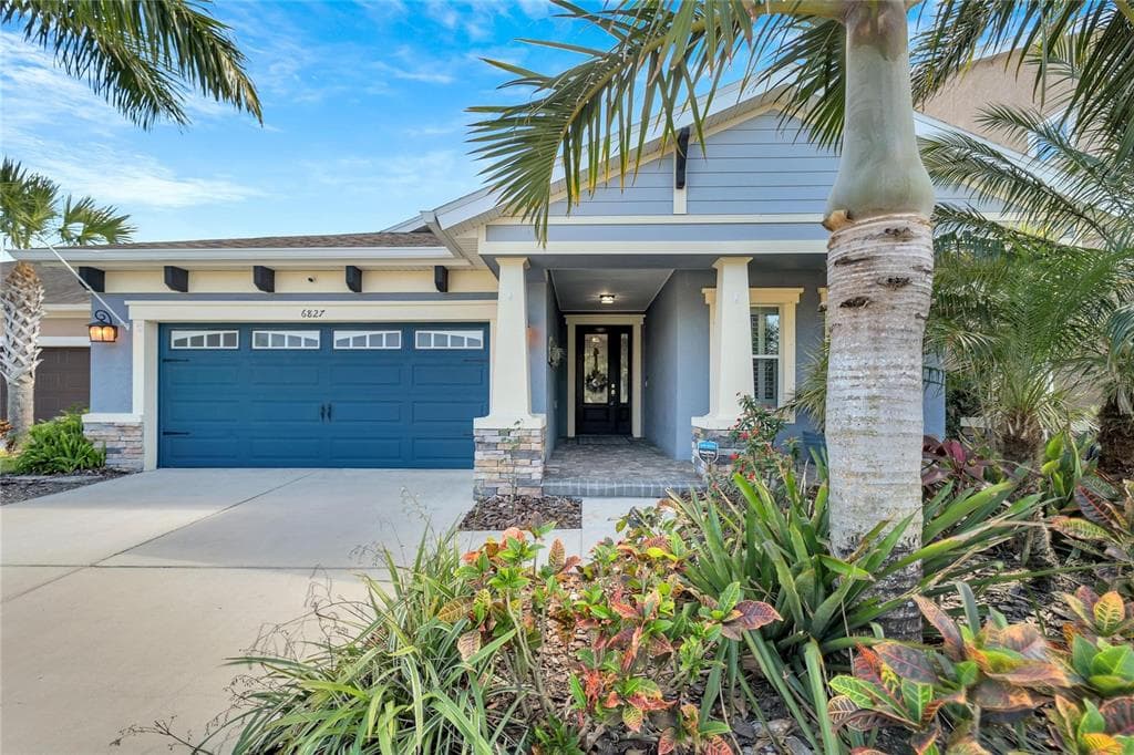 6827 PARK STRAND DRIVE APOLLO BEACH, FL 33572