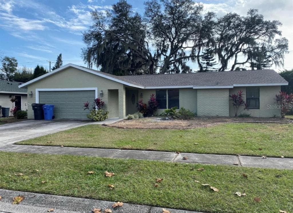 1305 RUSTLING OAKS DRIVE BRANDON, FL 33510