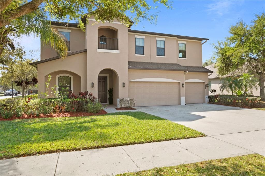 1933 HAVEN BEND TAMPA, FL 33613