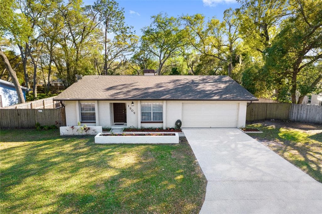 1909 DOVE FIELD PLACE BRANDON, FL 33510