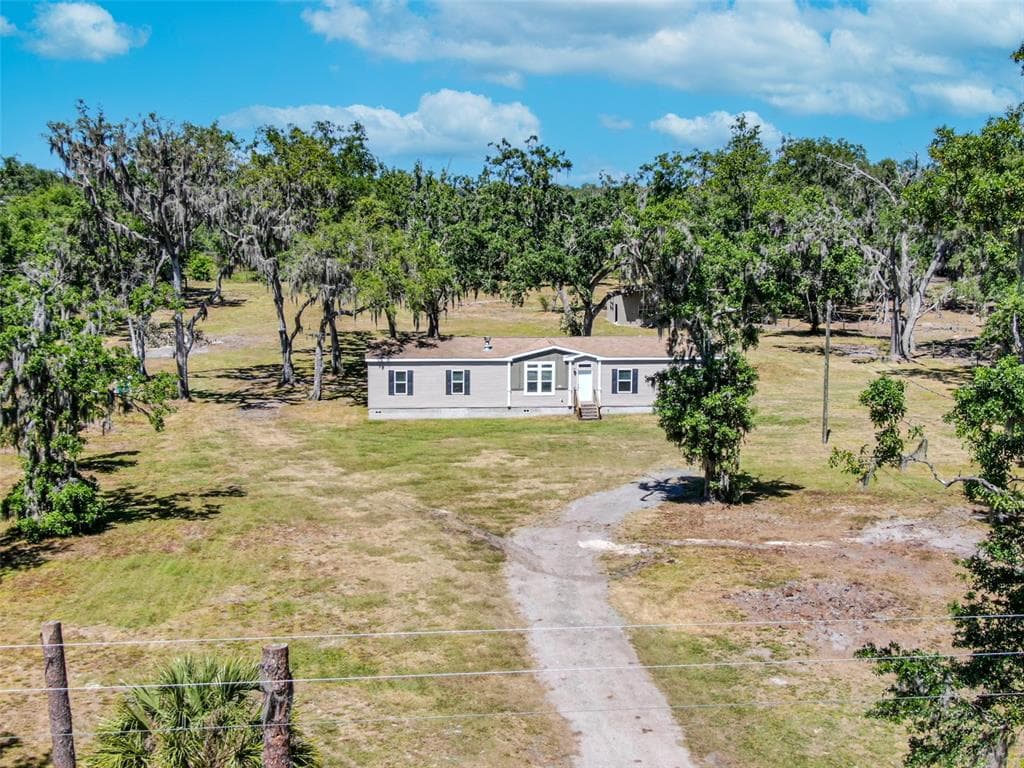3810 LINK ROAD LITHIA, FL 33547