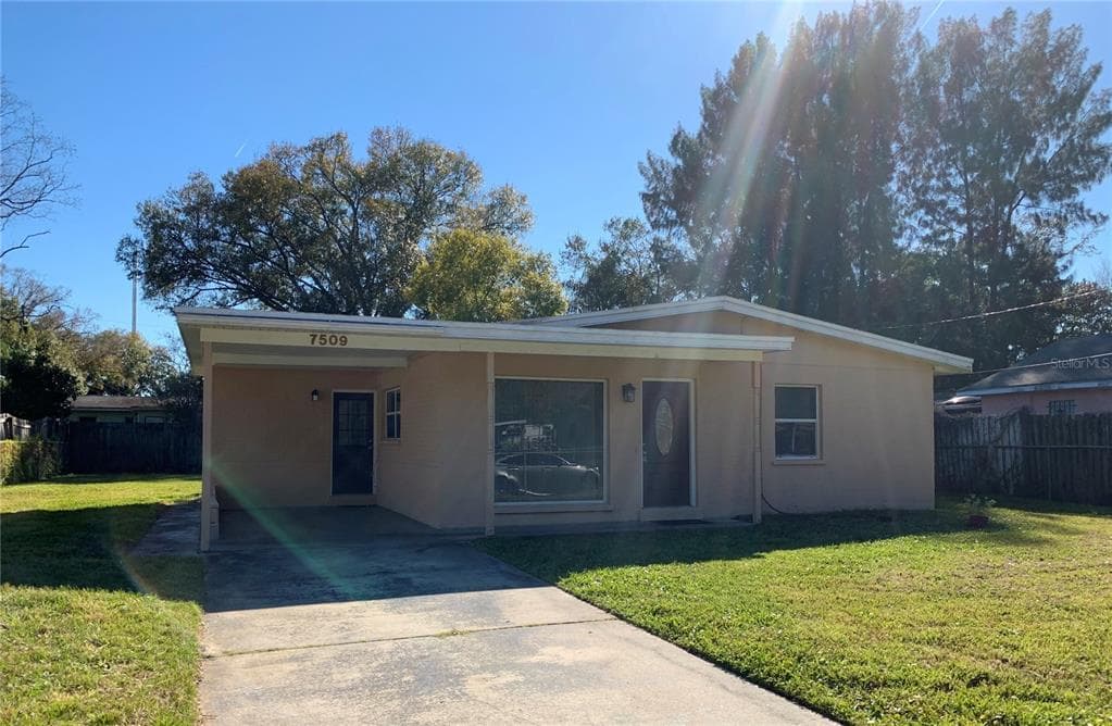 7509 MORNING GLORY LANE TAMPA, FL 33619