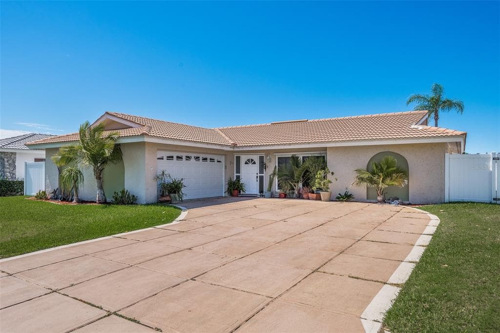 5125 CABRILLA COURT