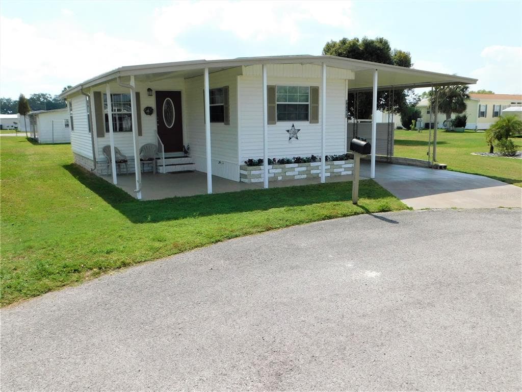 36652 NILES DRIVE ZEPHYRHILLS, FL 33542