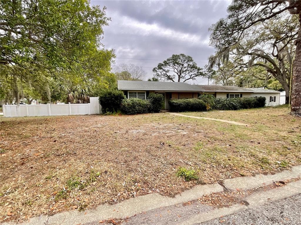 527 73RD STREET N ST PETERSBURG, FL 33710
