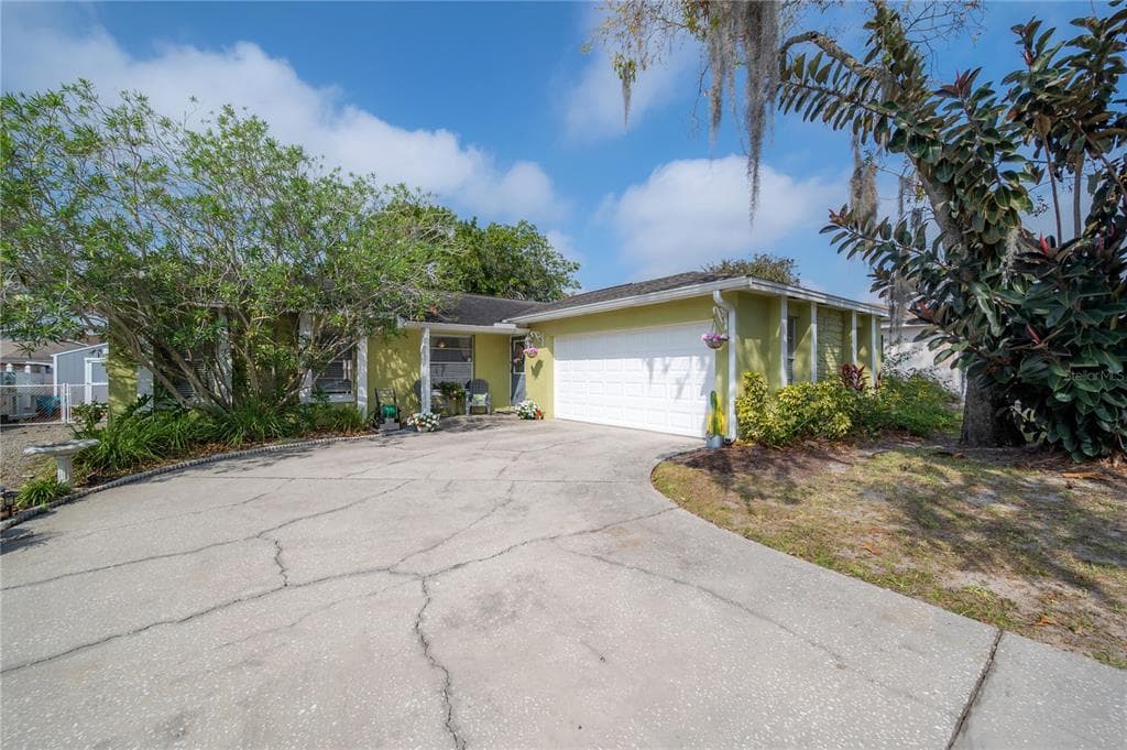 1010 CROYDONWOOD CIRCLE BRANDON, FL 33510