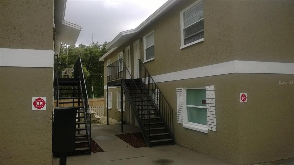 712 E FLORIBRASKA AVENUE UNIT D TAMPA, FL 33603
