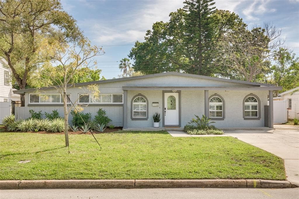 86 HURON AVENUE TAMPA, FL 33606