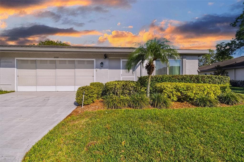 2508 LANCASTER DRIVE UNIT 167 SUN CITY CENTER, FL 33573