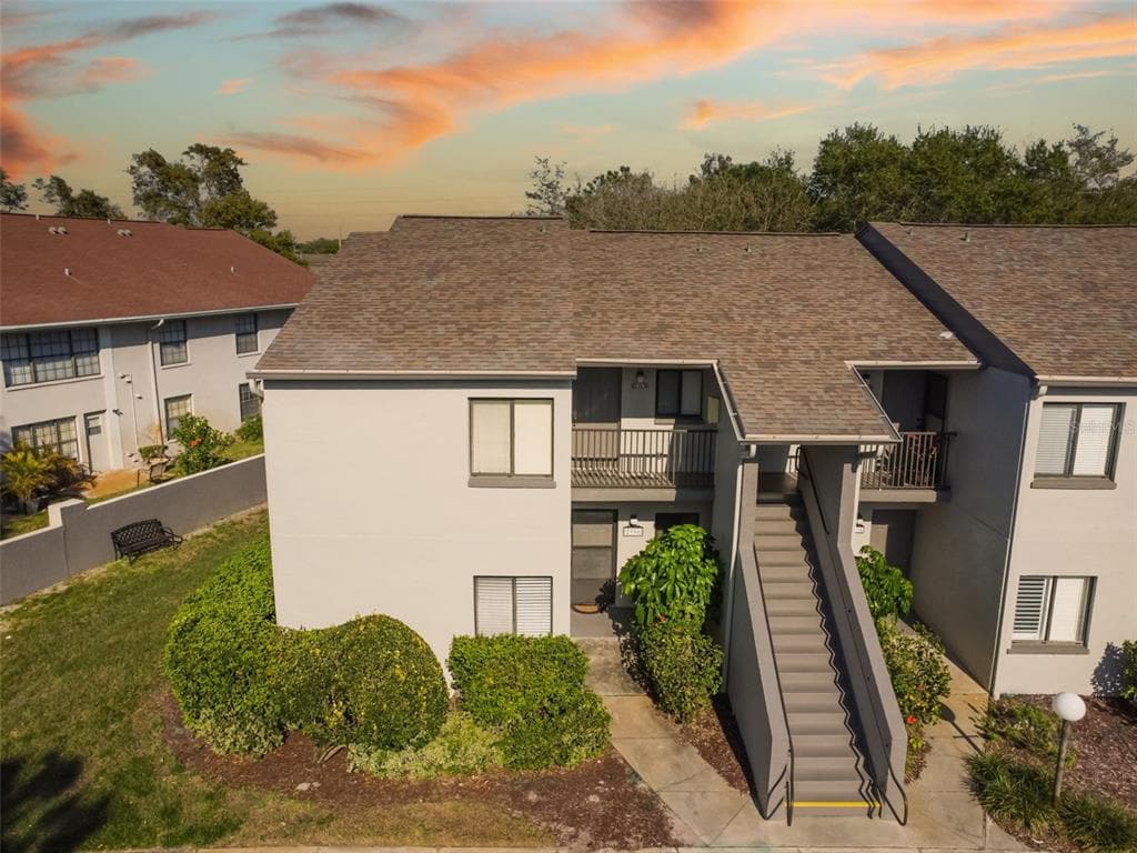 2396 LAKE HEATHER HEIGHTS COURT UNIT 2396 DUNEDIN, FL 34698