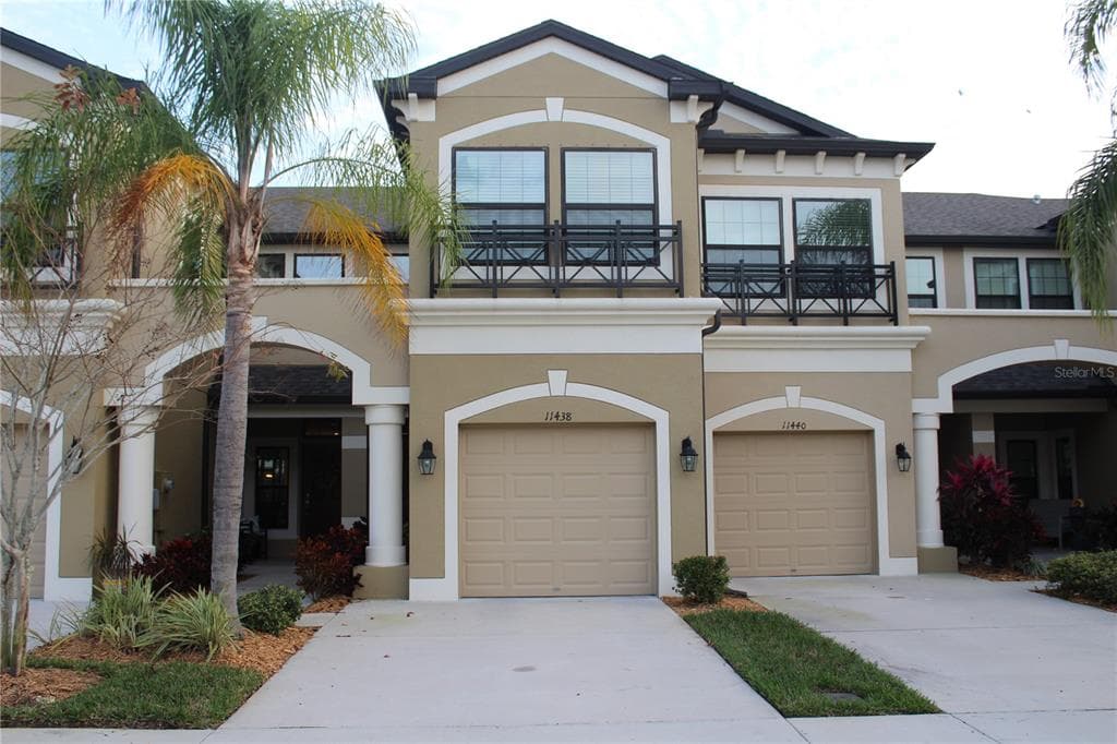 11438 CROWNED SPARROW LANE