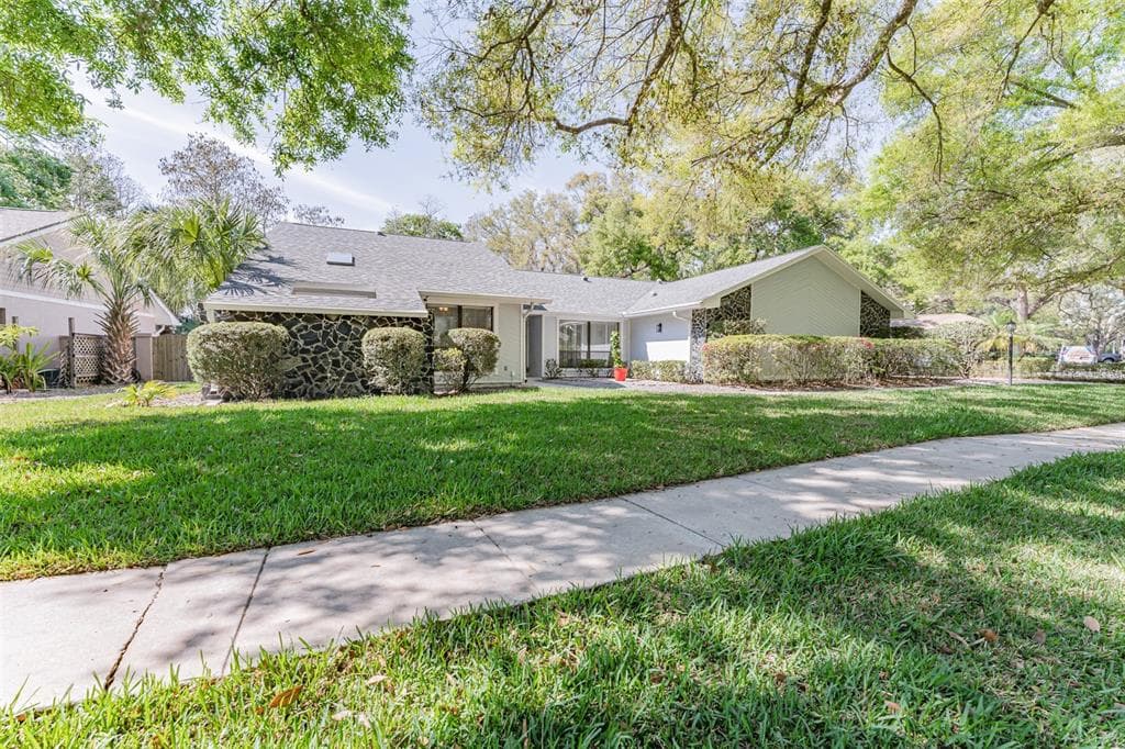 3410 VALLEY RANCH DRIVE LUTZ, FL 33548