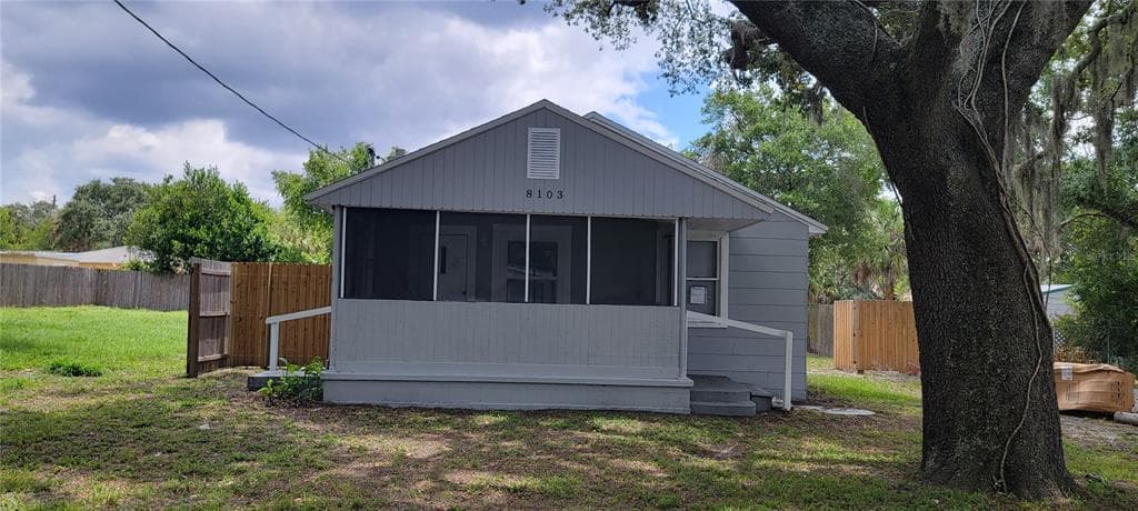 8103 N 18TH ST TAMPA, FL 33604