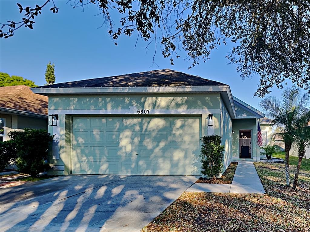 6807 EXETER PARK PLACE APOLLO BEACH, FL 33572
