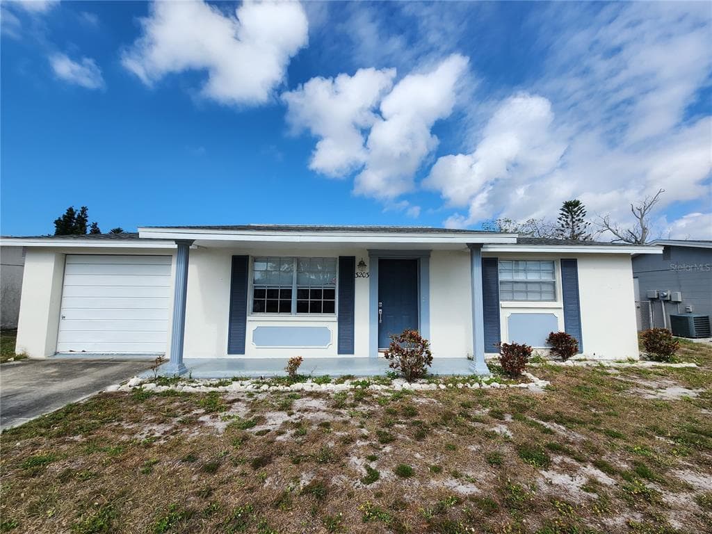 3203 BRIGHT DRIVE HOLIDAY, FL 34691