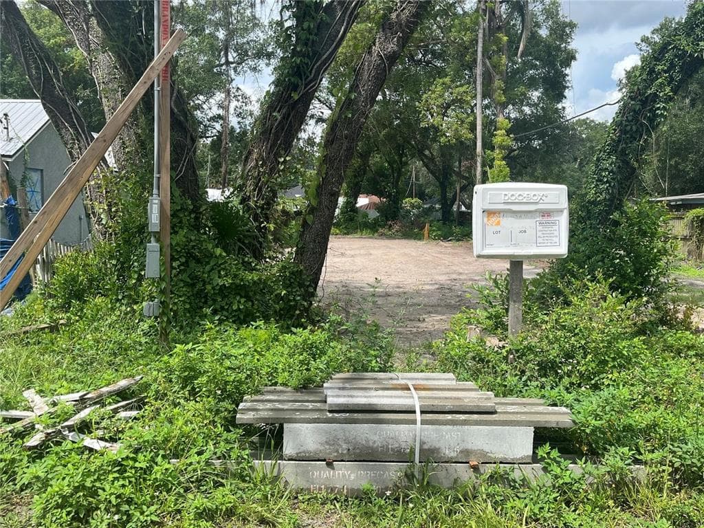 8600 N ROME AVENUE TAMPA, FL 33604