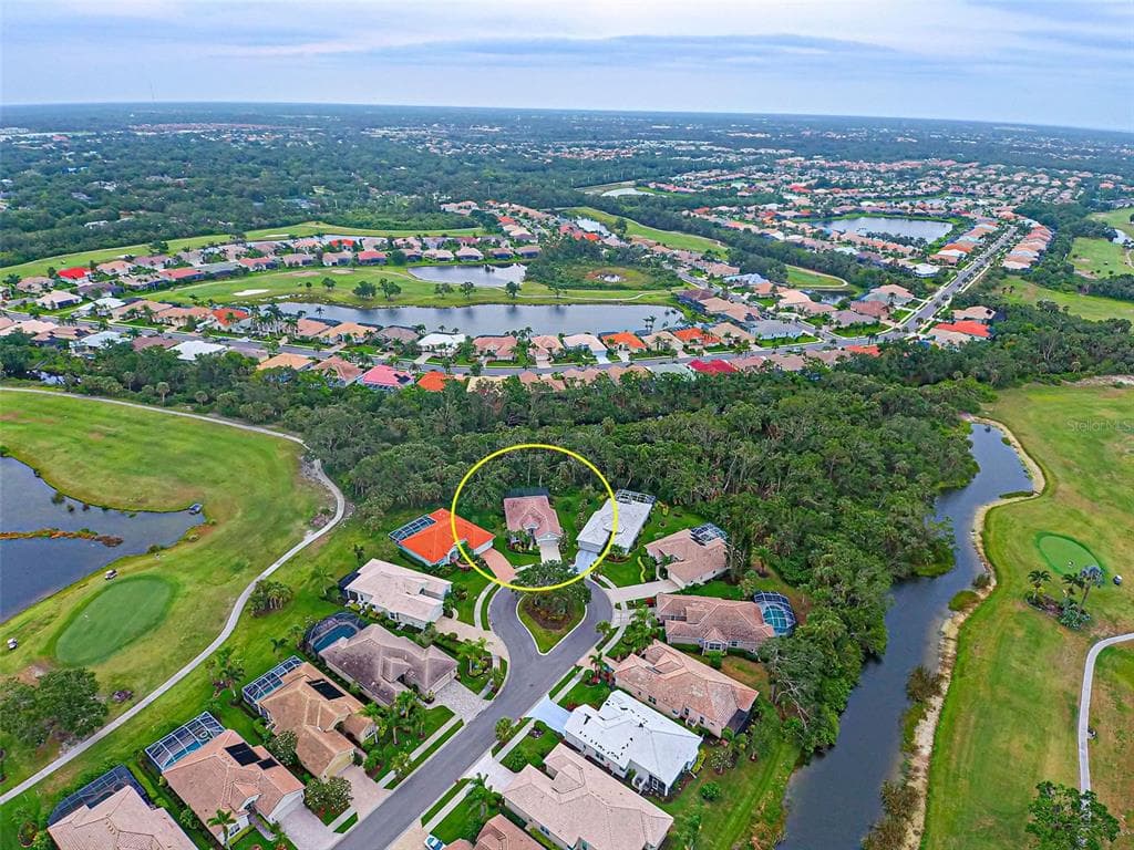 542 MISTY PINE DRIVE VENICE, FL 34292