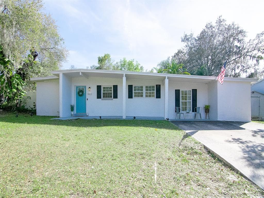 1903 E CLINTON STREET TAMPA, FL 33610