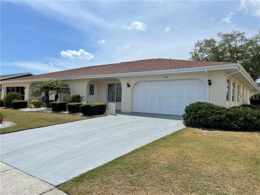 1820 COLUMBINE PLACE SUN CITY CENTER, FL 33573