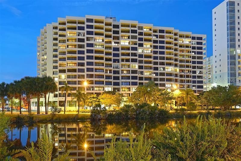 1255 N GULFSTREAM AVENUE UNIT 206 SARASOTA, FL 34236