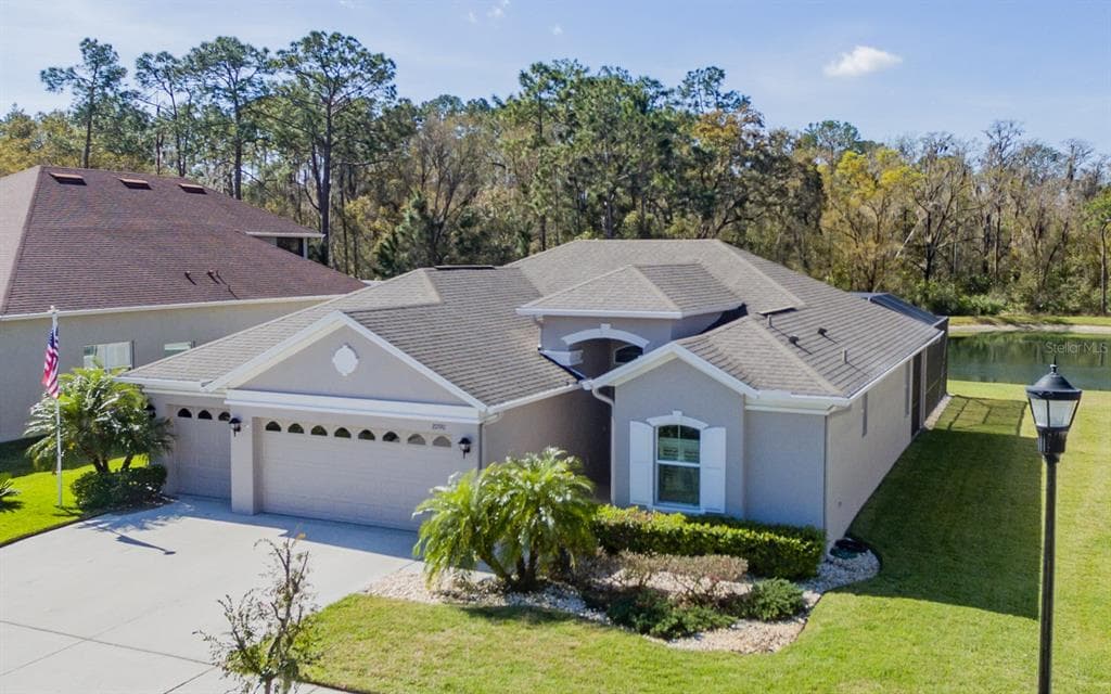 27190 HAWKS NEST CIRCLE WESLEY CHAPEL, FL 33544