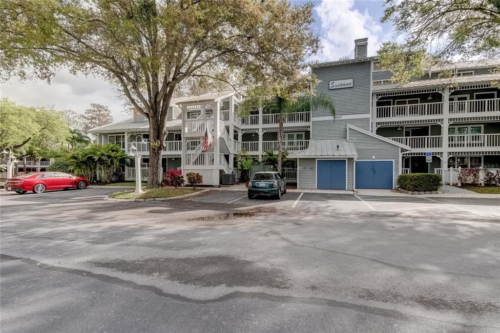 2577 DOLLY BAY DRIVE UNIT 206