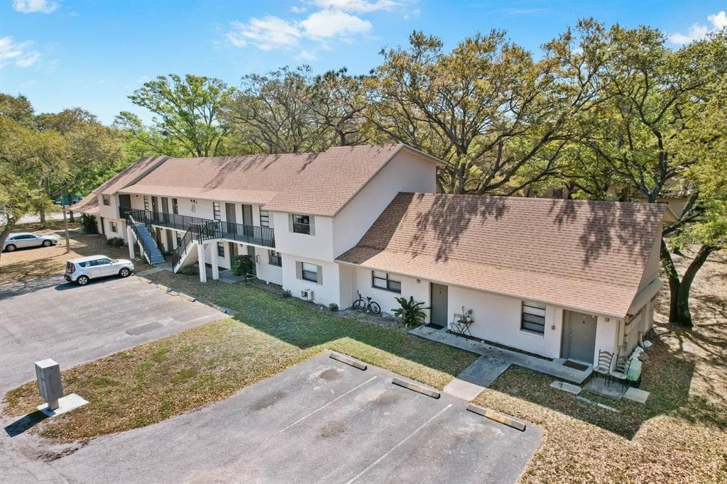 2122 BRADFORD STREET UNIT 525 CLEARWATER, FL 33760