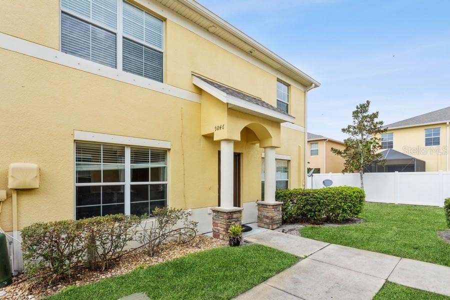 9846 TRUMPET VINE LOOP TRINITY, FL 34655
