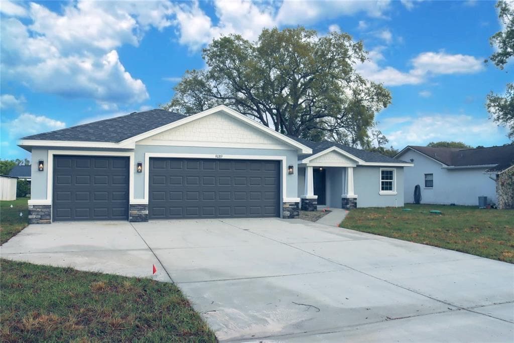 9089 DUPONT AVENUE SPRING HILL, FL 34608