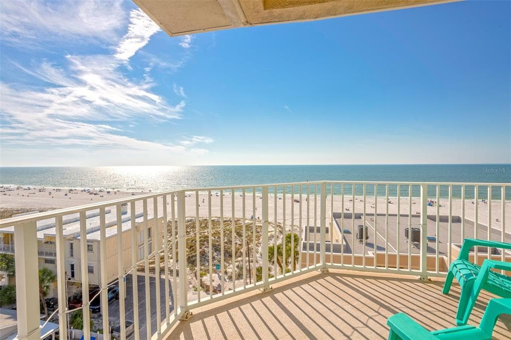15 SOMERSET STREET UNIT PH-C CLEARWATER BEACH, FL 33767