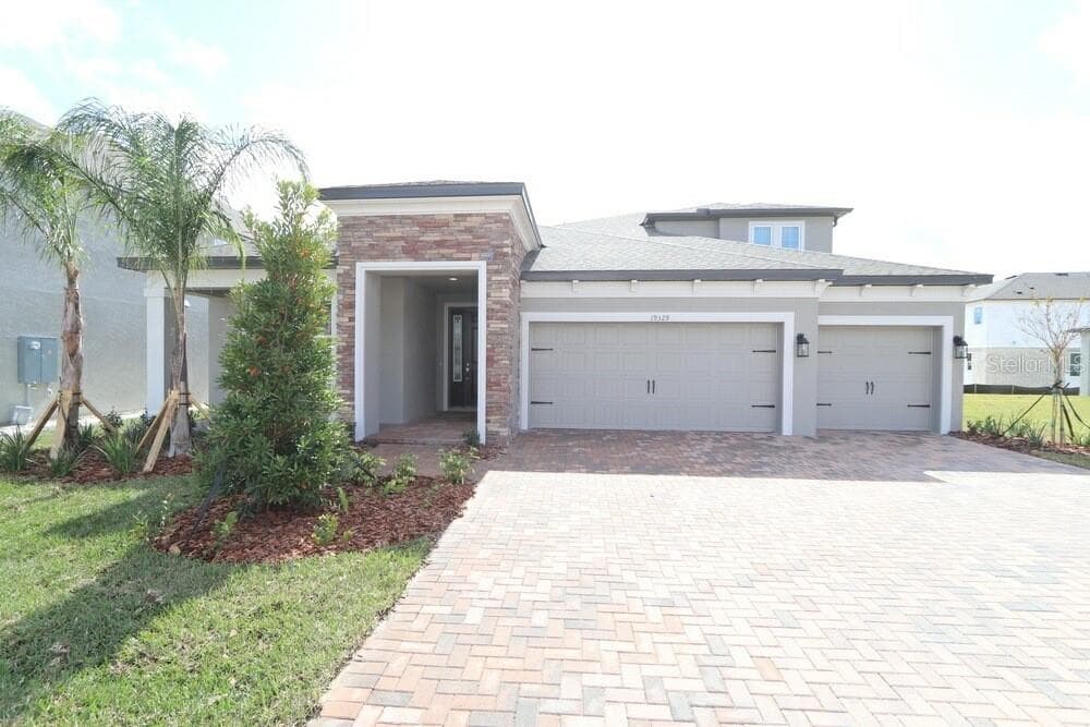 19329 EAGLE CREEK LANE TAMPA, FL 33647