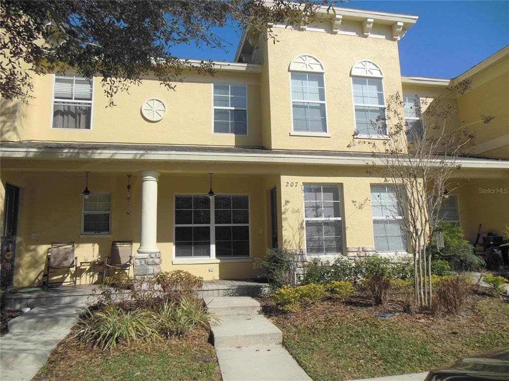207 DRAW BRIDGE LANE VALRICO, FL 33594
