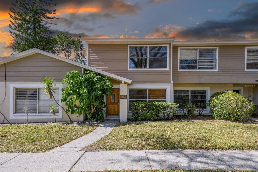 14733 PINE GLEN CIRCLE LUTZ, FL 33559