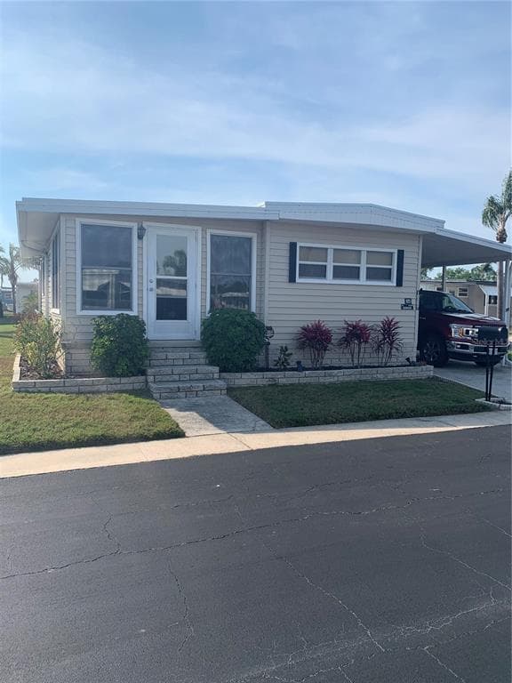 10257 BROADVIEW DRIVE UNIT 105 LARGO, FL 33773