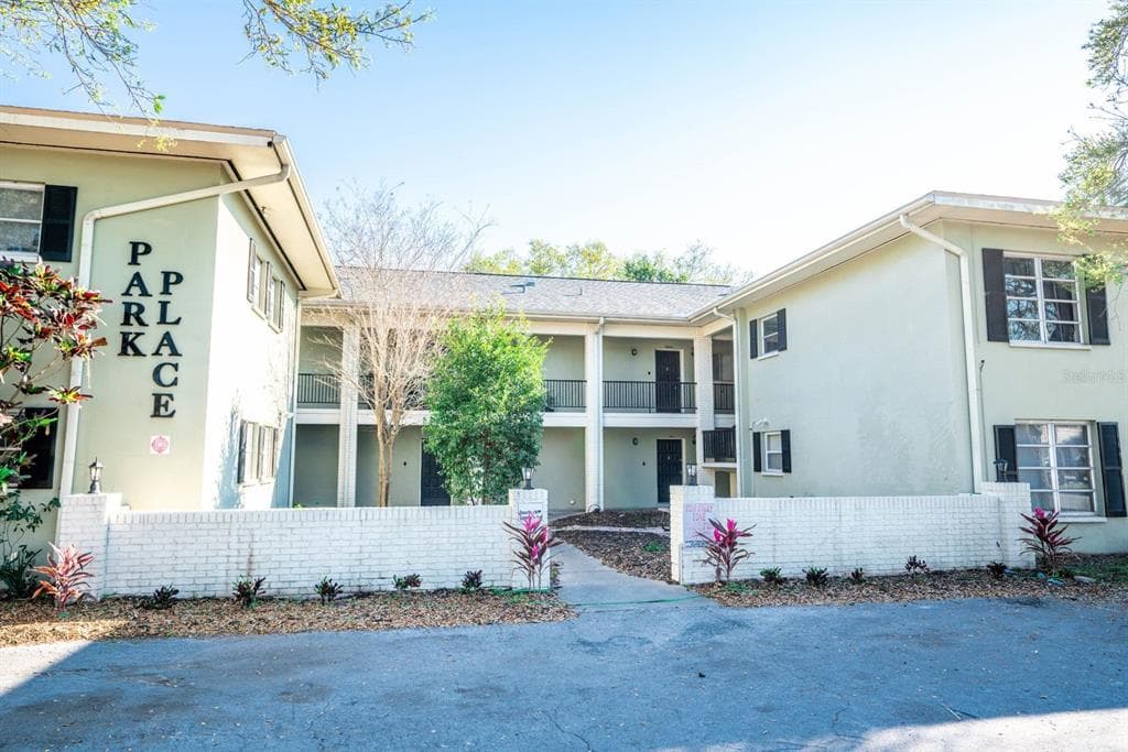 600 S BETTY LANE UNIT 10 CLEARWATER, FL 33756