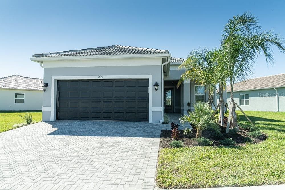 4895 SEVILLA SHORES DRIVE WIMAUMA, FL 33598