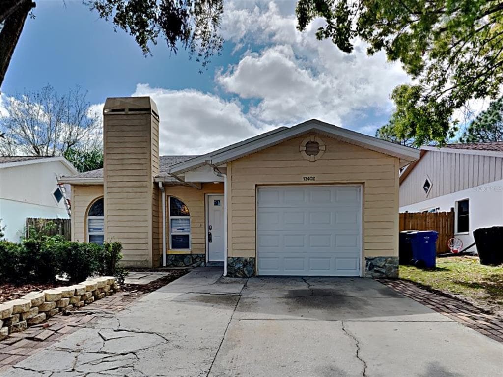 13402 LARAWAY DRIVE RIVERVIEW, FL 33579