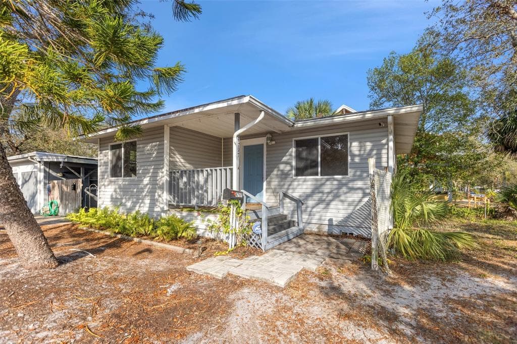 4797 2ND AVENUE N ST PETERSBURG, FL 33713